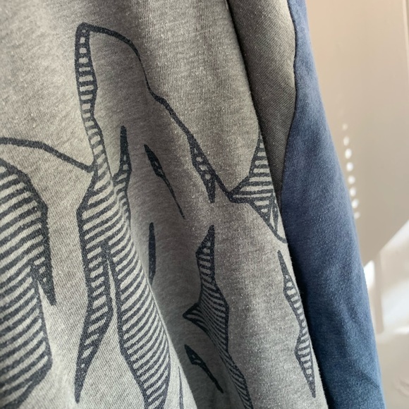 Cozy Mountain Adventure Raglan Graphic Tee - Picture 11 of 11